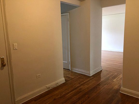 5th image of 300 Hayward Ave APT 1P