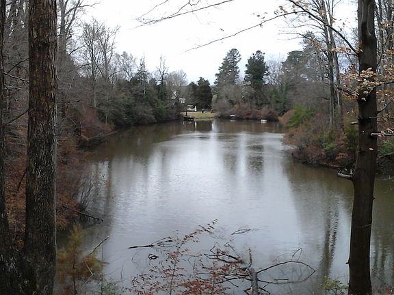 2nd image of 1585 Battery Hill Dr