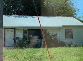 3830 10th St, Des Moines, IA 50313