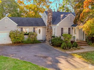 55 Nelson Ave S, Piscataway, NJ 08854