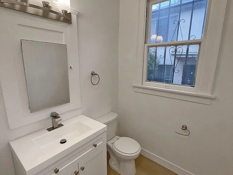2801 San Marino St #2 — Photo 14