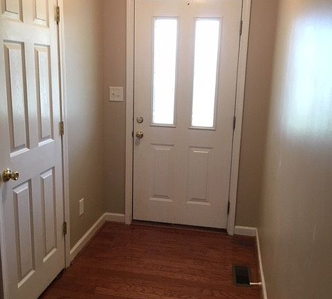 2nd image of 5030 Deer Run Dr