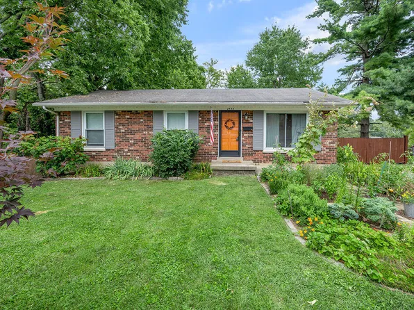 2433 Seine Rd, Lexington, KY 40504