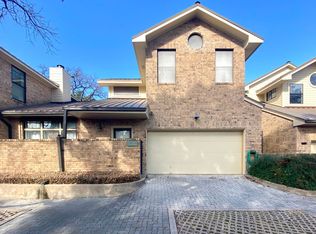 2500 Quarry Rd APT B, Austin, TX 78703
