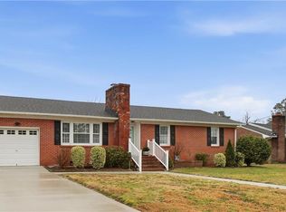 1523 Art Ct, Suffolk, VA 23434