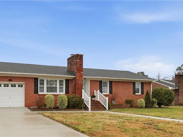 1523 Art Ct, Suffolk, VA 23434