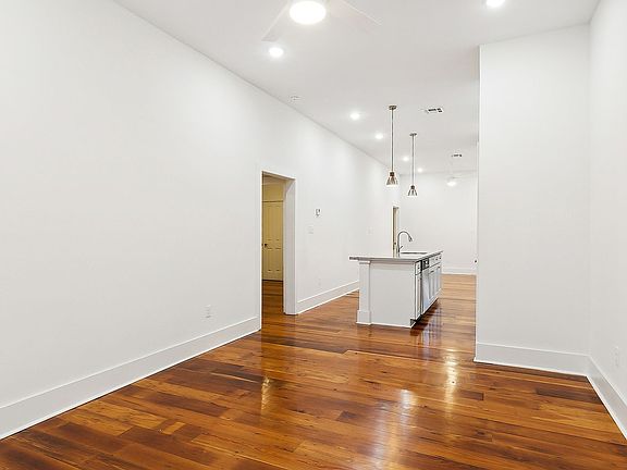 3rd image of 2509 Delachaise St