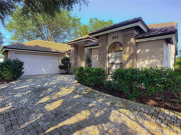 2nd image of 262 Royal Oak Way
