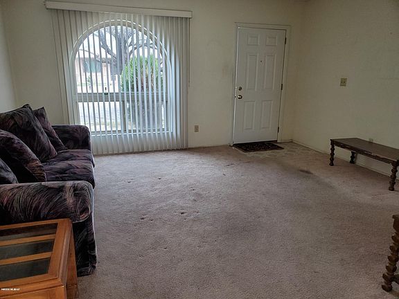 3rd image of 2961 W Calle Canario