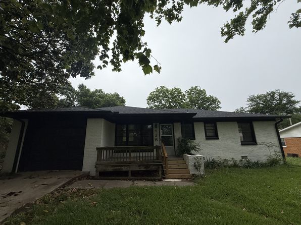 136 N Crownpoint Dr