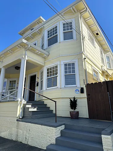 665 43rd St Photo 1