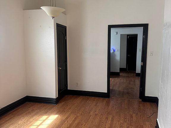 5th image of 2916 1st St