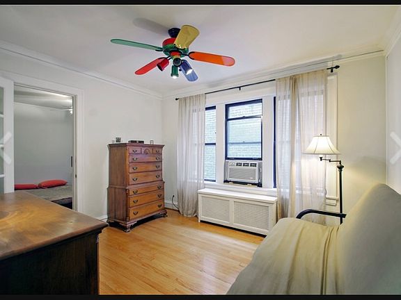 3rd image of 6160 N Hamilton Ave APT 1N