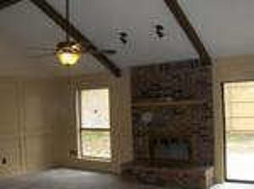 2nd image of 3400 Primrose Ln
