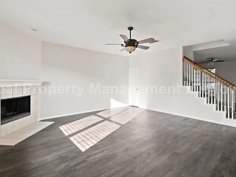 12620 Summerwood Dr — Photo 7