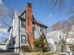 204 Hillcrest Rd, Mount Vernon, NY 10552