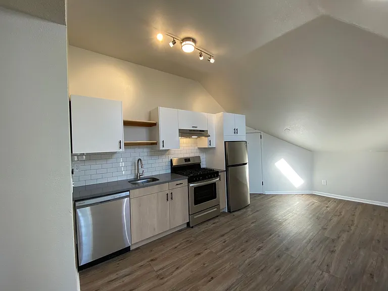 1157 Hague Ave #6 — Photo 7