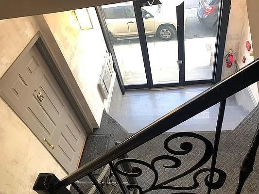 3rd image of 39 Newkirk St APT 3B