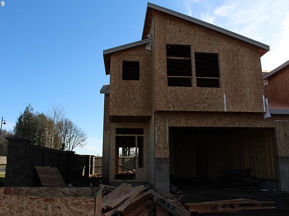 2nd image of 5998 SE Damask St #36