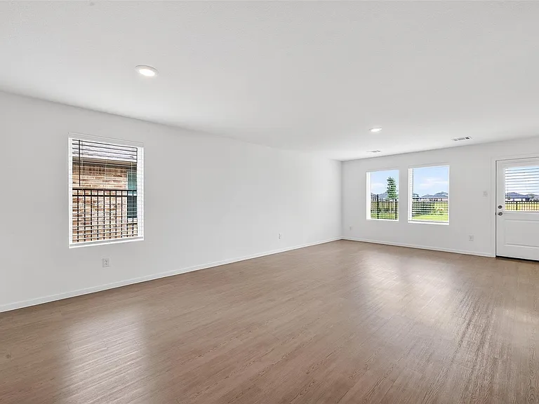 27703 Seascape Village Dr — Photo 5