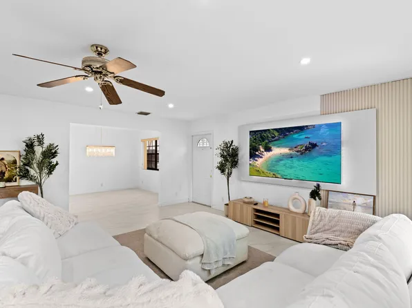 111 Weybridge Cir, West Palm Beach, FL 33411