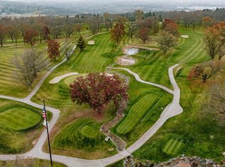 W275S3617 PAYNE STEWART COURT, Waukesha, WI 53189