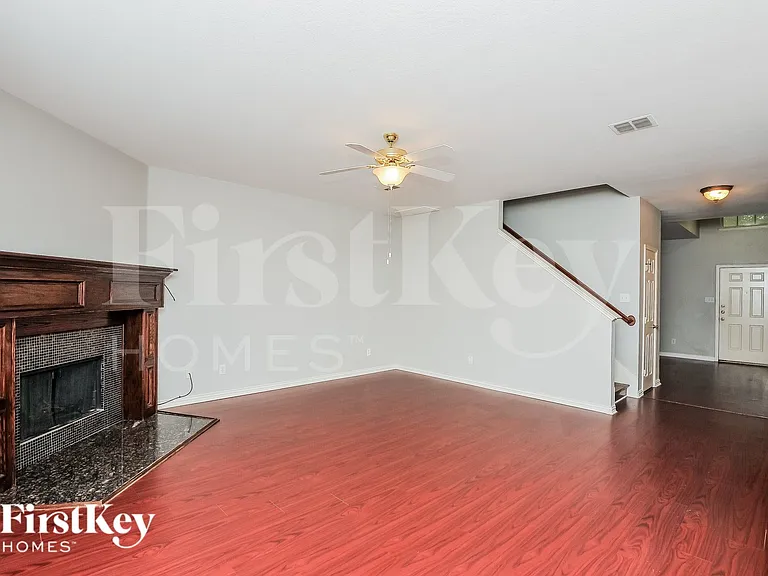 8312 Tribute Ln — Photo 2