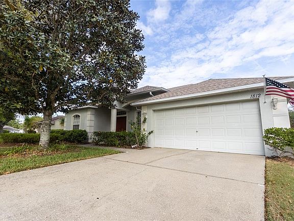 2nd image of 1812 Flower Branch Way