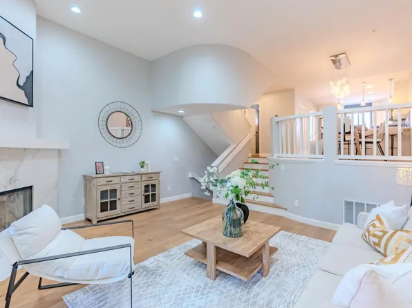 992 Alpine Ter Unit 5, Sunnyvale, CA 94086