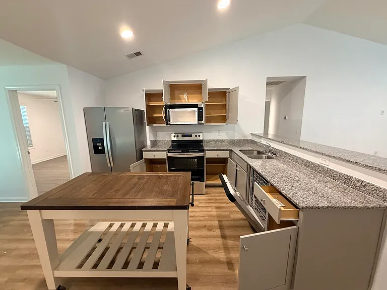 2177 Stillpointe Dr — Photo 12