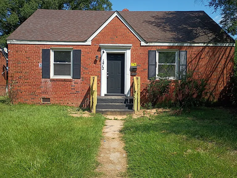 1412 Silver Ave — Photo 1