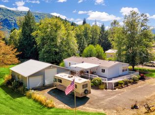 400 Pleasant View Dr, Morton, WA 98356