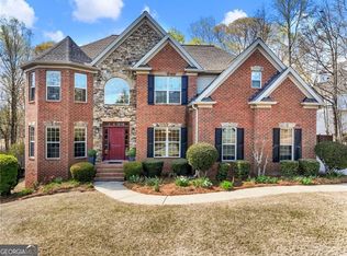 3926 Thompson Lake Dr, Buford, GA 30519