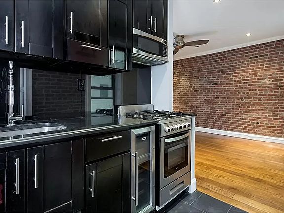 5th image of 326 E 100th St APT 5d