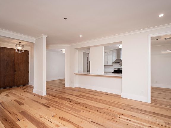 5th image of 1435 Bellevue Ave APT 102