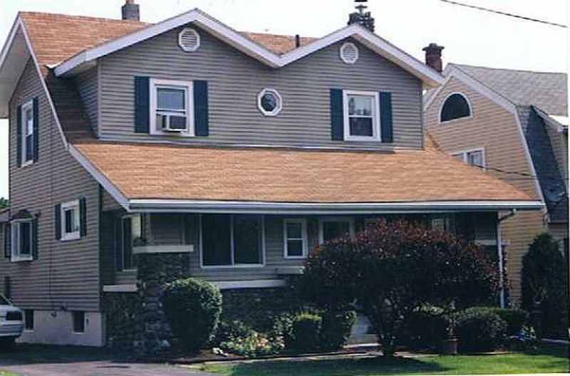 2nd image of 27 N TILLINGHAST Avenue