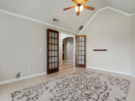 5th image of 218 Deer Creek Dr