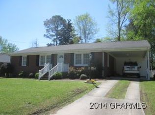 208 Kent Rd, Greenville, NC 27858