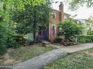 10057 Chestnut Wood Ln, Burke, VA 22015
