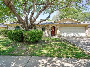 712 Ruidoso Dr, Saginaw, TX 76179