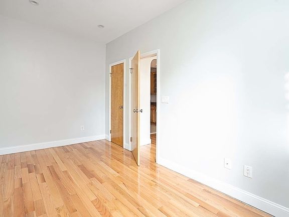 4th image of 2270 1st Ave APT 1