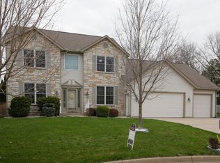 196 Cedarview Dr, Portage, MI 49024