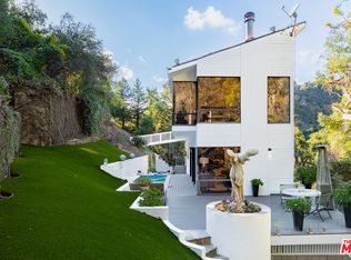 2350 Benedict Canyon Dr, Beverly Hills, CA 90210