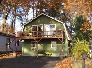 7 Lake Attitash Rd, Amesbury, MA 01913