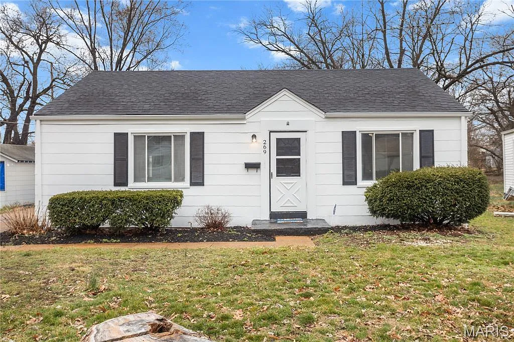 269 S Barat Ave photo 1