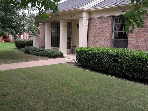 5th image of 2510 Meadow Ln