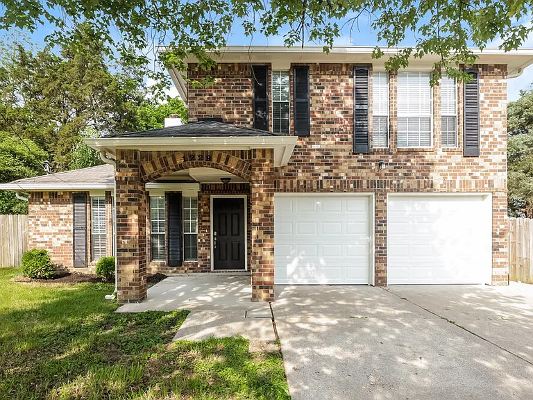 1229 Jacksons View Rd — Photo 1