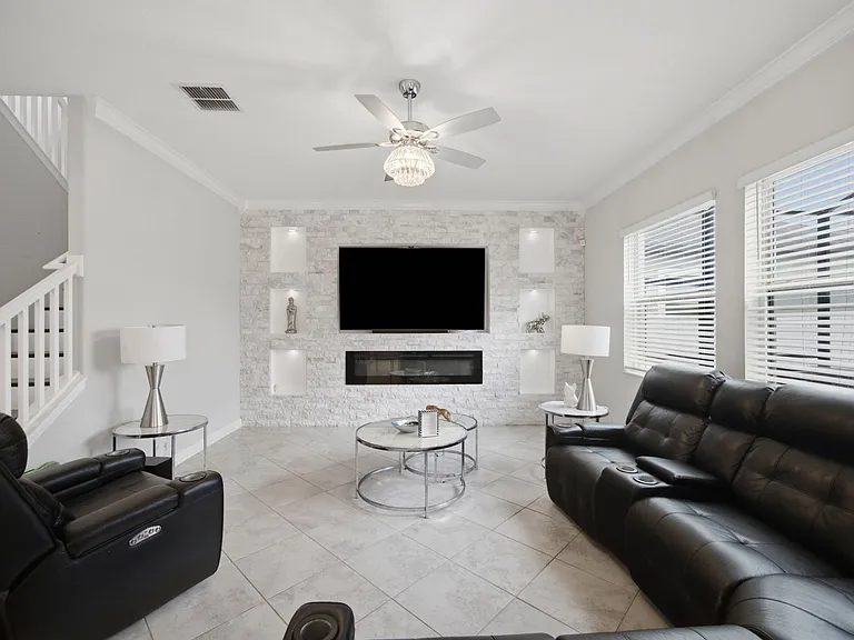 11419 Sunburst Marble Rd — Photo 6