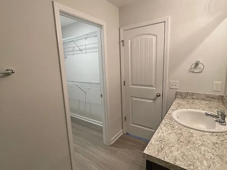 12 Saint Augustine Way — Photo 15
