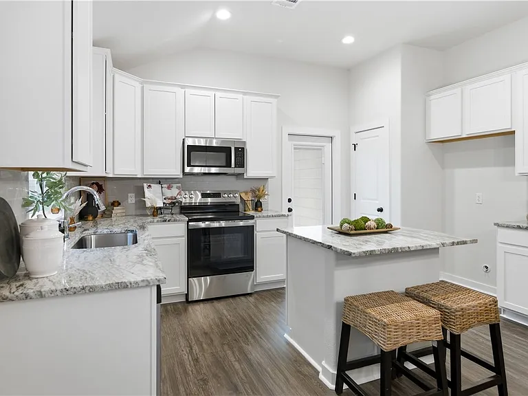 2857 Messenger Way — Photo 4